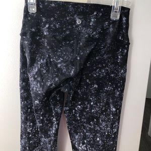 Lululemon size 6 leggings